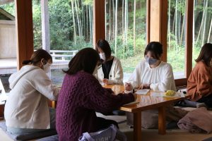 真剣に学ぶゼミ生