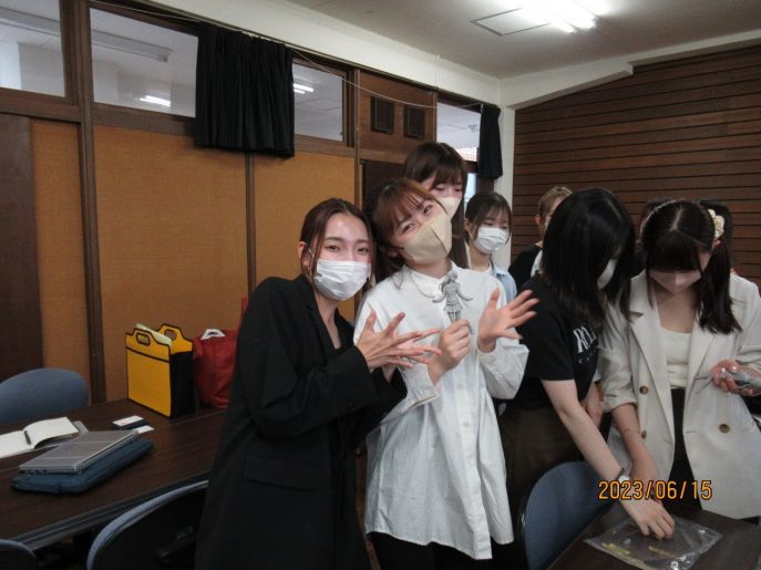 photo2