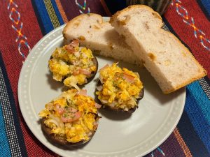 17 - 南アフリカの朝ごはん「スタッフドマッシュルーム」
