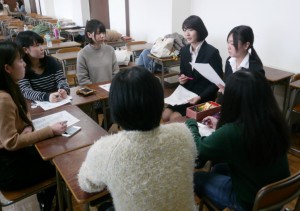 小グループに分かれて交流